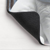 Kat knuffelen met een sneeuwkattensculptuur muismat (Hoek)