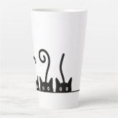 Kat lijn tekening. Drie katjes. Wereld Kattendag. Latte Mok (Voorkant)