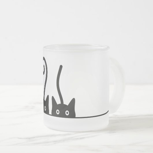 Kat lijn tekening. Drie katjes. Wereld Kattendag. Matglas Koffiemok (Voorkant rechts)