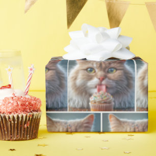 Kat likt een verjaardagscupcake cadeaupapier