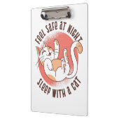 Kat Lover voelt veilig bij nachtslaap met een kat Klembord (Links)