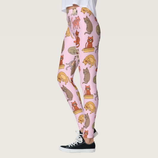Kat Lovers. Afspeelbare katten op roze Leggings (Links)