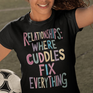 Kat Mama knuffels repareren alles T-shirt
