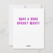 Kat Meisje en Zwarte Kat Halloween Feestdagenkaart (Achterkant)