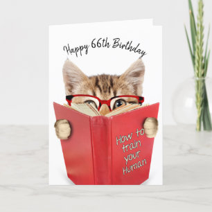 Kat met Bril en Rode Boek 66ste Verjaardag Kaart