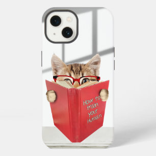 Kat met bril en rood boek iPhone 13 hoesje
