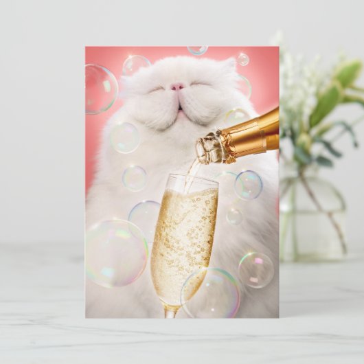 Kat met champagne kaart (Staand voorkant)