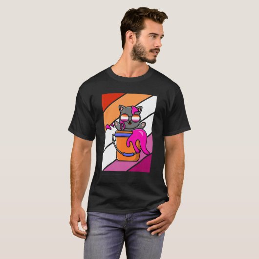 Kat met de kleuren geprimeerd lesbische vlag Lgbtq T-shirt (Voorkant volledig)