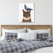 Kat met duif op kop canvas afdruk (Insitu (Slaapkamer))