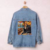 Kat met een koffiekopje in Café Denim Jacket (Hangar)