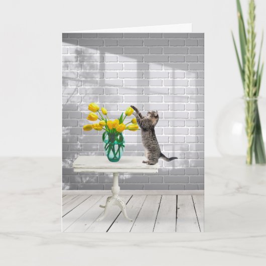 Kat met gele Tulips-Moederdag Kaart (Voorkant)