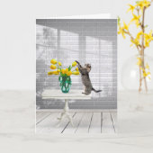 Kat met gele Tulips-Moederdag Kaart (Gele Bloem)