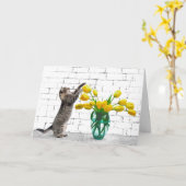 Kat met gele tulpen kaart (Gele Bloem)