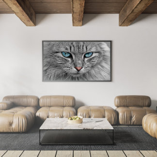 Kat met grijze en zwarte tablet met prachtige blau poster