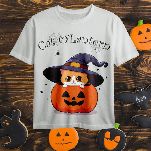 Kat met heks pet in Halloween Jack-O-Lantern T-shirt