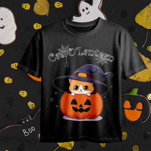 Kat met heks pet in Halloween Jack-O-Lantern T-shirt