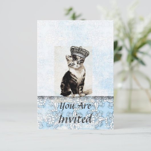 Kat met kweekblauwe uitnodiging (Staand voorkant)