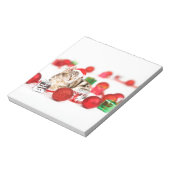Kat met rode kerstkerstkerstkerstsieraad notitieblok (Linkerzijde)