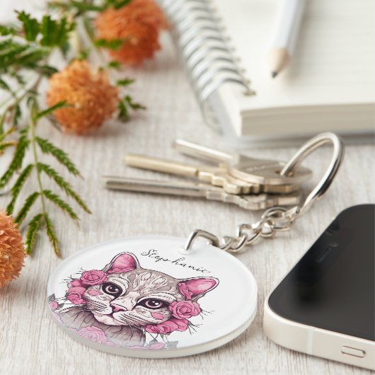 Kat met Roze Rozen Gepersonaliseerde Sleutelhanger (Voorkant Rechts)