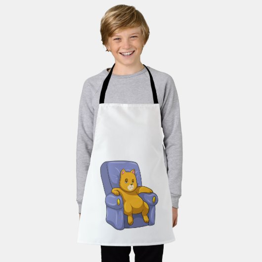 Kat met Sofa Schort (Gedragen)