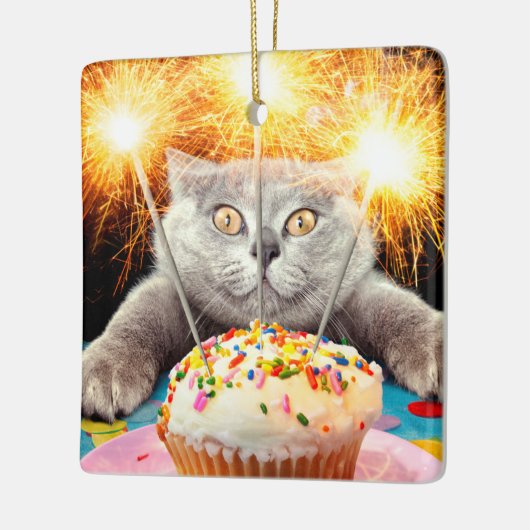 Kat met Sparkler Cupcake Keramisch Ornament (Links)