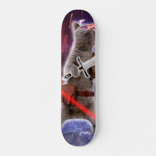 Kat met worstjes met ooglasers persoonlijk skateboard
