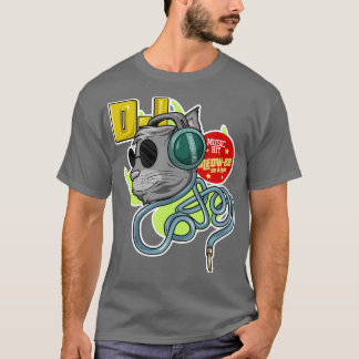Kat met zonnebril als DJ met hoofdtelefoon T-shirt