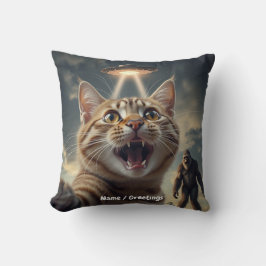 Kat neemt selfie met ufo en bigfoot grappig cadeau kussen