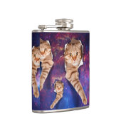 Kat omhoog kijkend in een gat in de ruimte heupfles (Rechts)