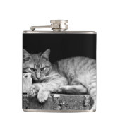 Kat op Brick Wall Heupfles (Voorkant)