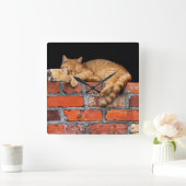 Kat op Brick Wall Vierkante Klok (Huis)