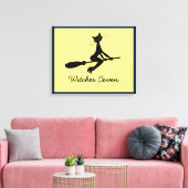 Kat op Broomstick Canvas afdrukken (Insitu (Woonkamer))