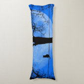 Kat op een draad Blauwe Maan Lichaamskussen (Voorkant Verticaal)