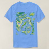 Kat op een motorfiets Grappig en Cicadas 2024 T-shirt (Design voorkant)