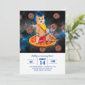 Kat op een pizza die ijs eet kaart (Staand voorkant)