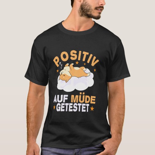 Kat op positieve getierde nachtelijke pyjama t-shirt (Voorkant)
