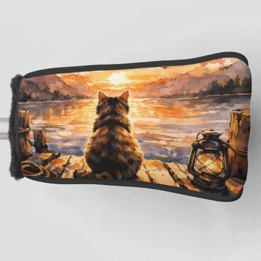 Kat op steiger bij zonsondergang golfheadcover (Voorkant)