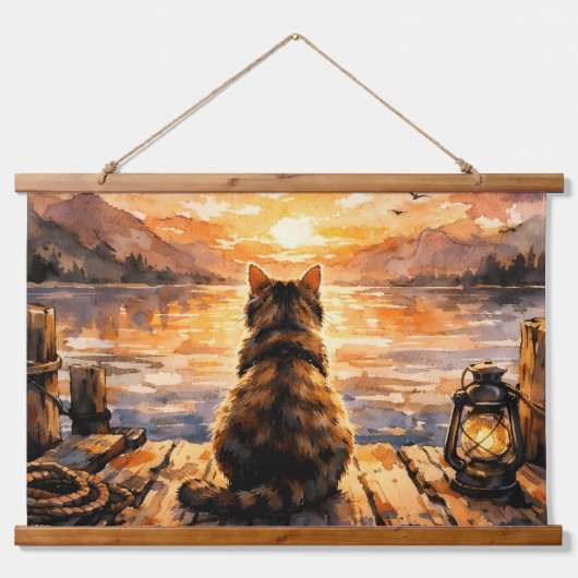 Kat op steiger bij zonsondergang hangend wandkleed (Voorkant)
