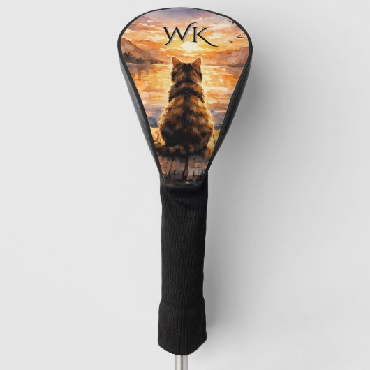 Kat op steiger bij zonsondergang Monogram Golfheadcover (Voorkant)