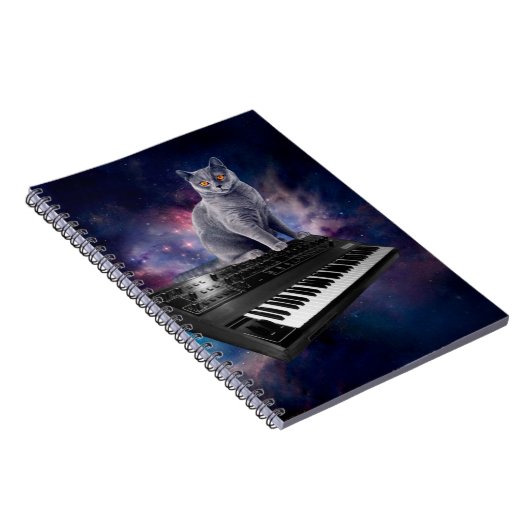 Kat op synthesizer in de ruimte notitieboek (Rechterzijde)