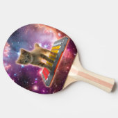 Kat op synthesizers in de ruimte tafeltennisbatje (Zijkant)