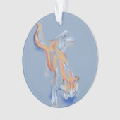 Kat Pastel Oranje en witte tablet in blauw Ornament (voorkant)