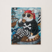 Kat Pirate in fuzzy zwarte trui met een kop koffie Legpuzzel (Verticaal)