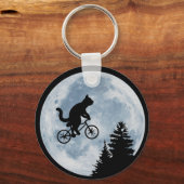 Kat rijdt fietsen op de achtergrond van de maan. sleutelhanger (Voorkant)