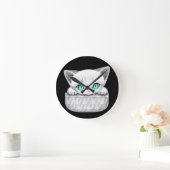 Kat Schattige en speels piekend uit een broekzak Ronde Klok (Huis)