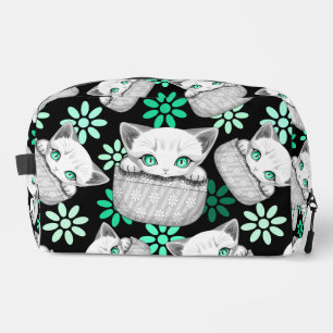 Kat Schattige en speels piekend uit een broekzak Toilettasje