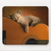 Kat Slaapend op Guitar Mousepad Muismat (Voorkant)