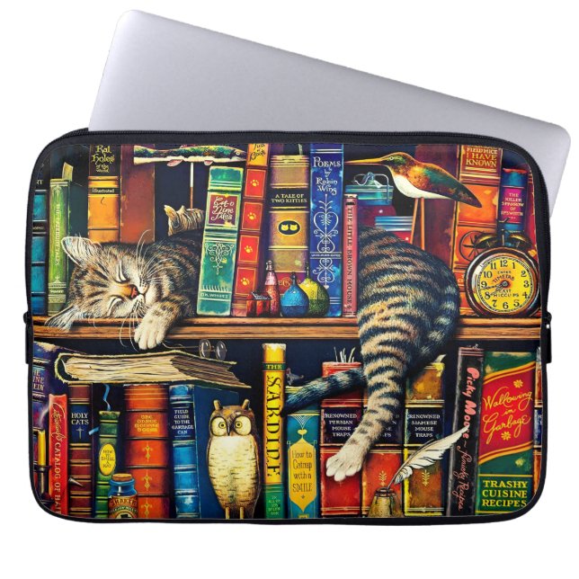 Kat Slapen in Boekenplank, Gekleurd Laptop Sleeve (Voorkant)