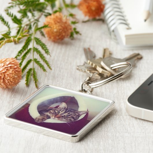 Kat tablet in Hut close-up foto Sleutelhanger (Zijkant)