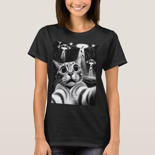Kat UFO Invasion Grappige Kat Meme Retro Alien Kat T-shirt (Voorkant)